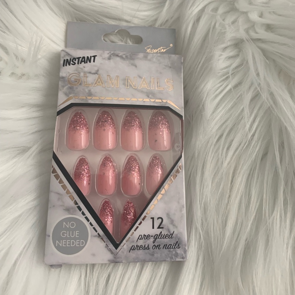 Baby Pink instant glam nails